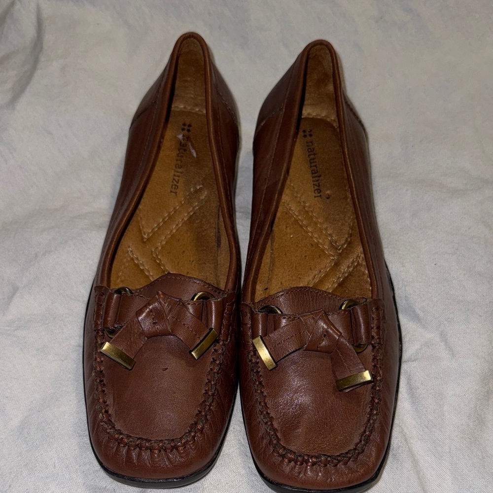 Naturalizer Chestnut Leather Loafers